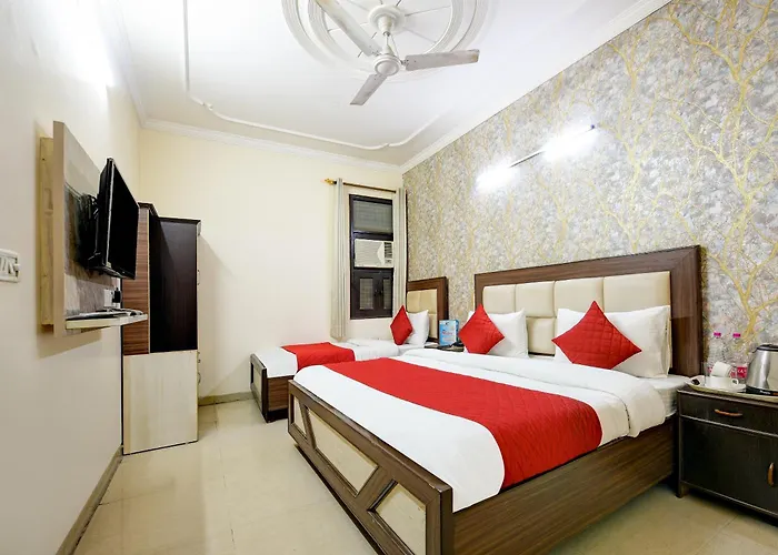 Room In Bb - Hotel Mayank Residency