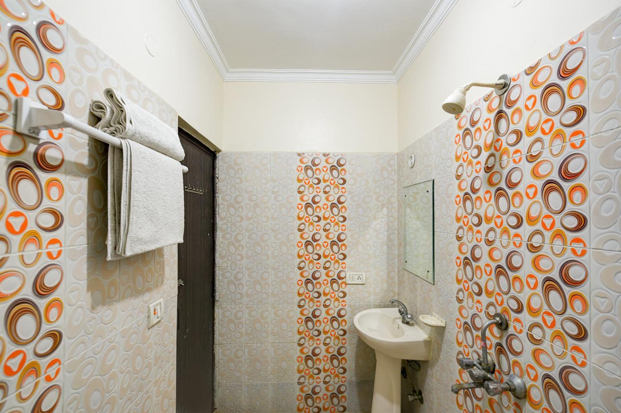 Guest house In Bb - Mayank Residency New Delhi